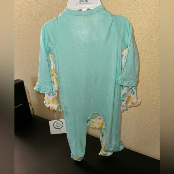 LITTLE ME. 2 piece footies set - Picture 7 of 8